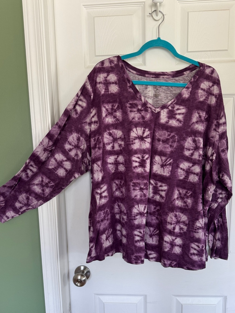 Sonoma Women’s Purple Tie-Dye V-Neck long sleeve t-shirt